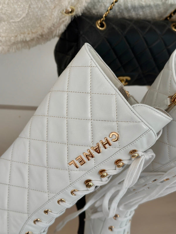 CC High Boots 50mm White Quilted Calfskin