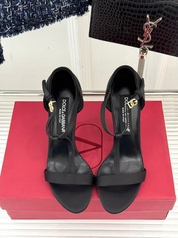 DC 25 Satin Keira T-Bar Heel Black Sheepskins & Cowhide 308574
