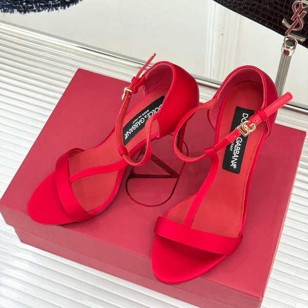DC 25 Satin Keira T-Bar Heel Red Sheepskins & Cowhide 308575