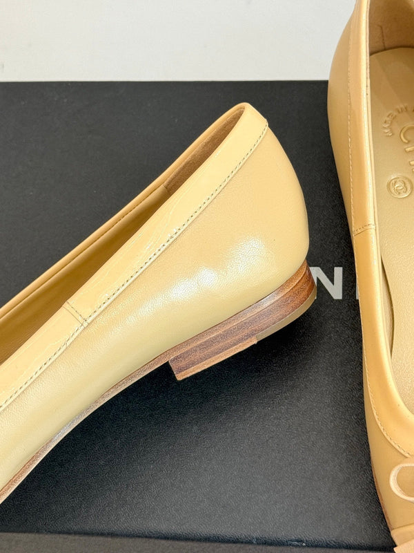 Chanel 25 Bowknot Ballet Flat Beige Sheepskin 473066