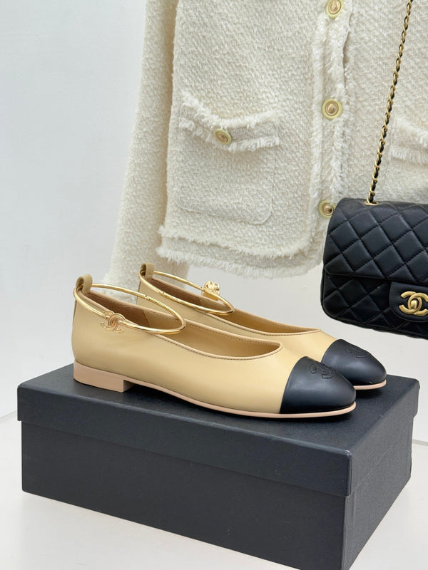 CC 26C Ruban Double C Camélia Mary Jane Agneau Beige Noir