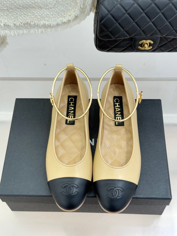 CC 26C Ruban Double C Camélia Mary Jane Agneau Beige Noir