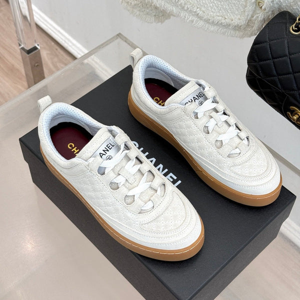 CC Casual Sports Shoes White Diamond Pattern Suede 920475