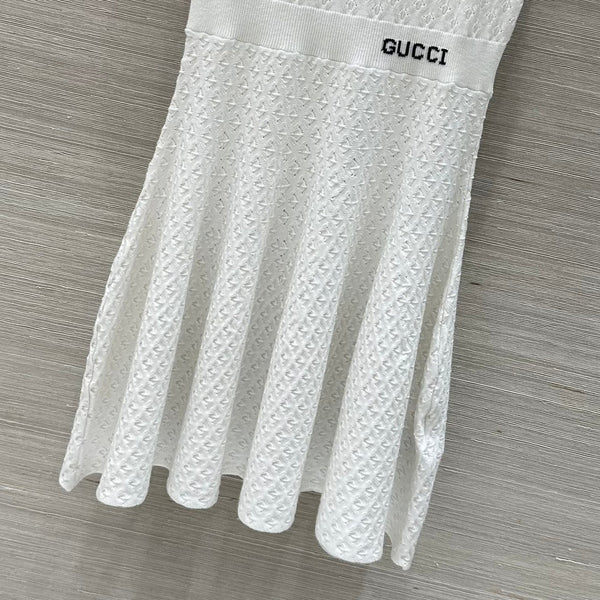 Abito Gucci 25 in maglia con scollo rotondo e maniche corte, in viscosa bianca