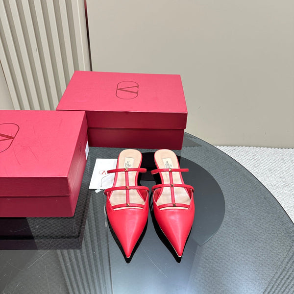 VL Rockstud Wispy Cherry Red Calfskin Mule 20mm
