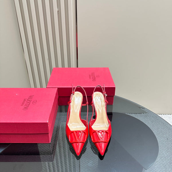DÉCOLLETÉ SLINGBACK IN VERNICE ROSSO CILIEGIA VLOGO SIGNATURUE 80MM