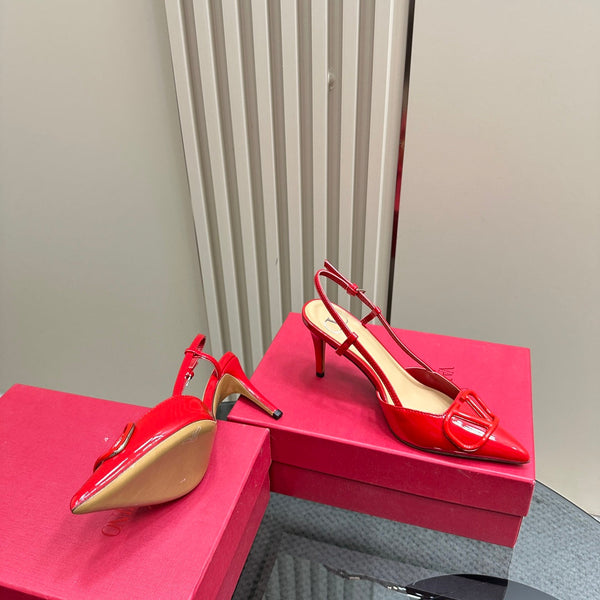 DÉCOLLETÉ SLINGBACK IN VERNICE ROSSO CILIEGIA VLOGO SIGNATURUE 80MM