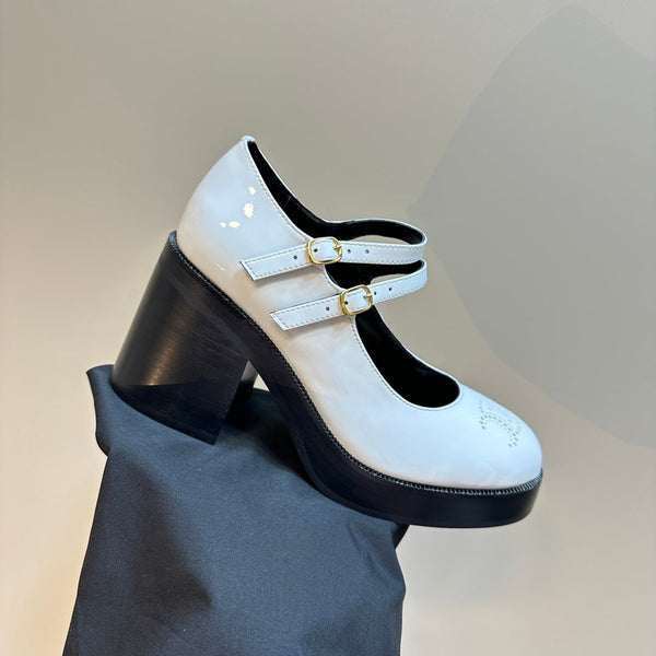 TESS BABIES IN PELLE DI VITELLO VERNICIATA BIANCA