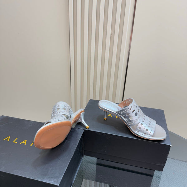 Alaia Vienne Cutout Kitten-Heel Slide Sandals Silver Sheepskin 299664