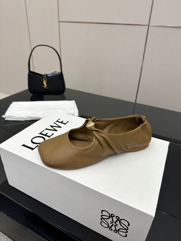 Loewe 25 Pebble Ballerine in pelle di vitello marrone