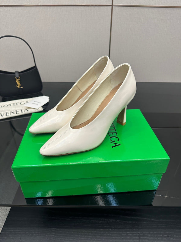 BV Pump 90mm White Calfskin 427647