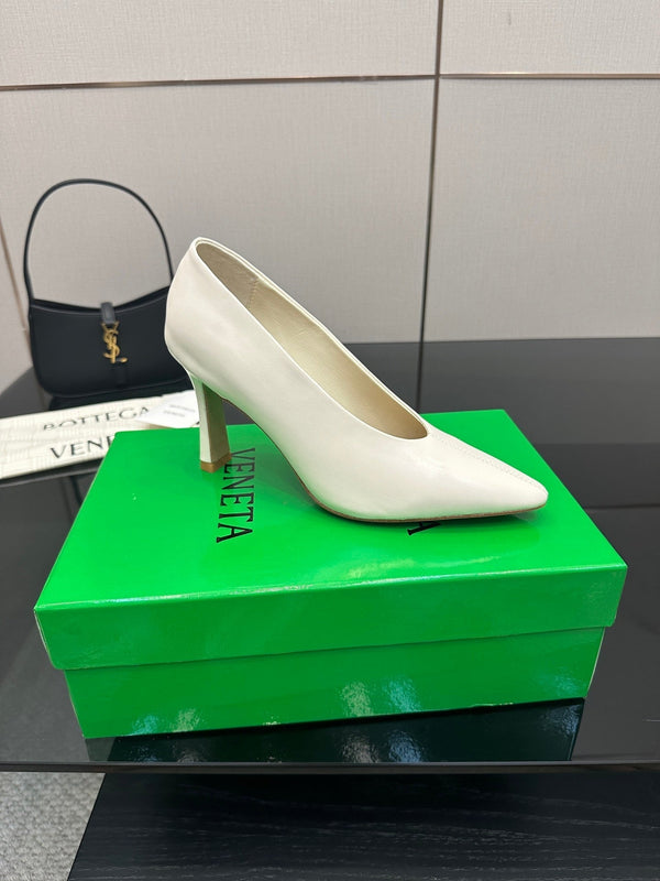 BV Pump 90mm White Calfskin 427647