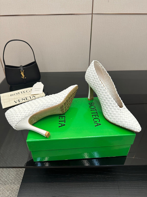 BV Sofia Pump 90mm White Intreccio leather 427650
