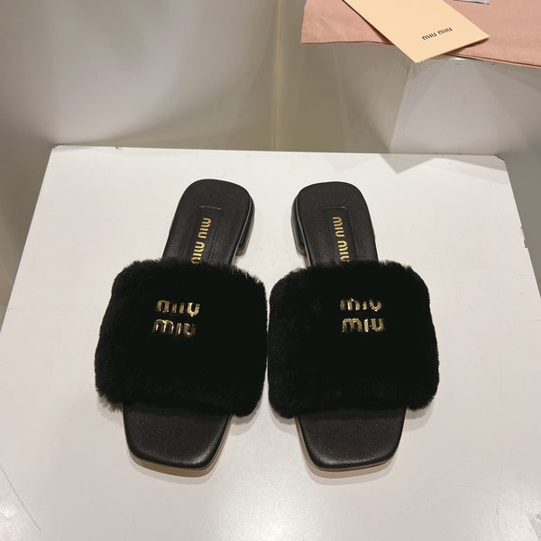 Miu Slides Black Leather Fur 739558