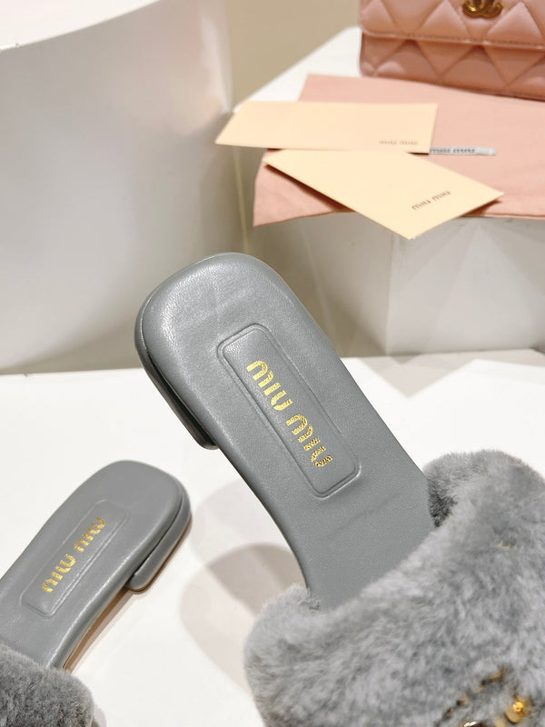 Miu Slides Light Grey Leather Fur 739561