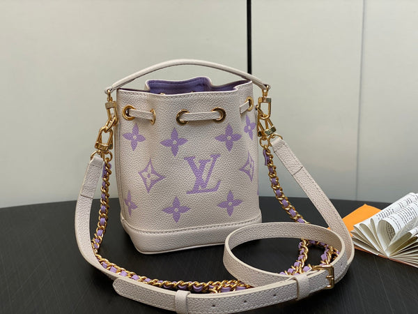 nano noe 13 monogramma viola crema in pelle di vitello con finiture dorate