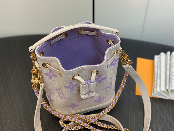 nano noe 13 monogramma viola crema in pelle di vitello con finiture dorate