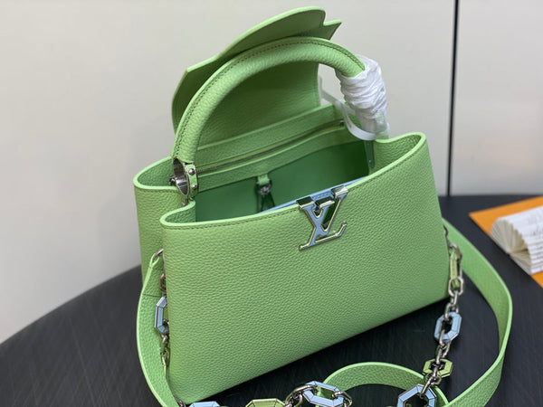 capucines mm 31,5 pelle taurillon verde turchese hardware argento