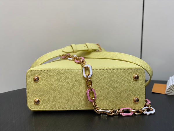 capucines mm 31.5 pelle taurillon gialla hardware dorato