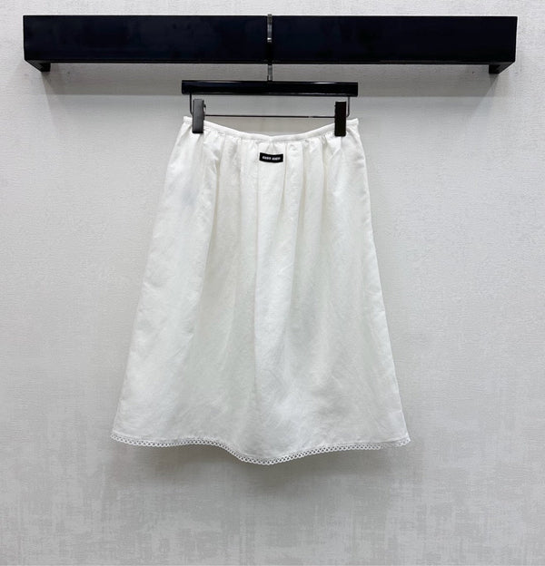 Ensemble Miu PE26 chemise à col festonné et jupe trapèze en coton et lin blanc 351916