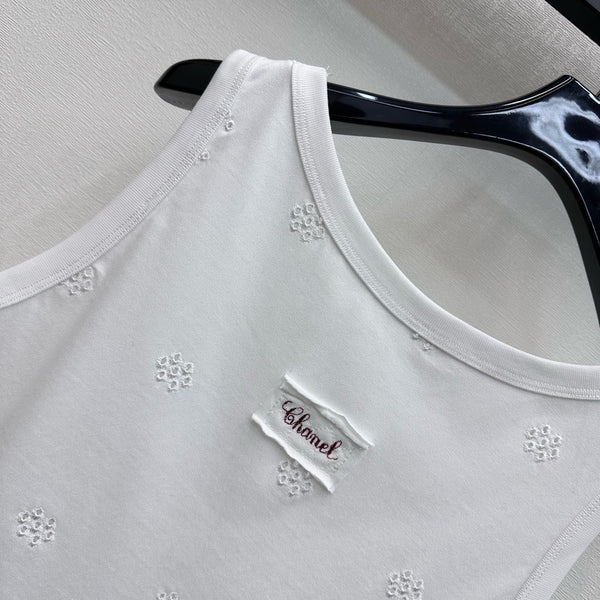 Débardeur CC SS26 en coton blanc brodé au laser 350323