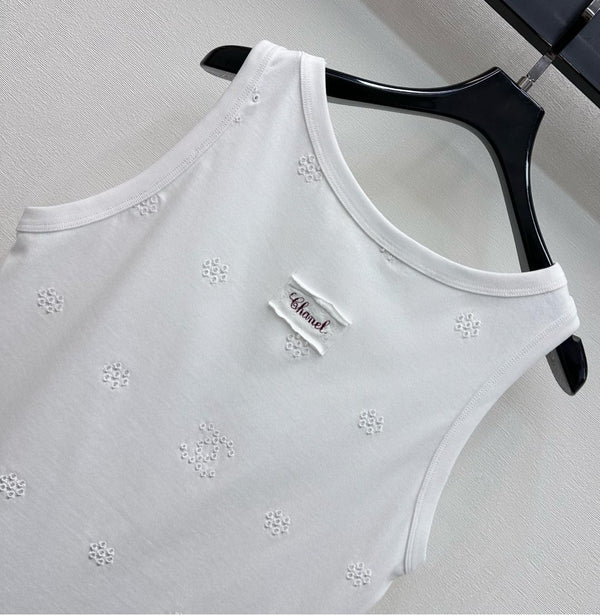 Débardeur CC SS26 en coton blanc brodé au laser 350323