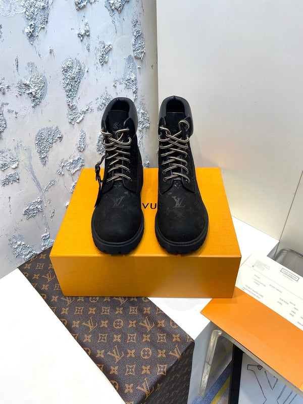 Stivaletto alla caviglia LV x Timberland 6-In 35mm in pelle scamosciata monogrammata nera