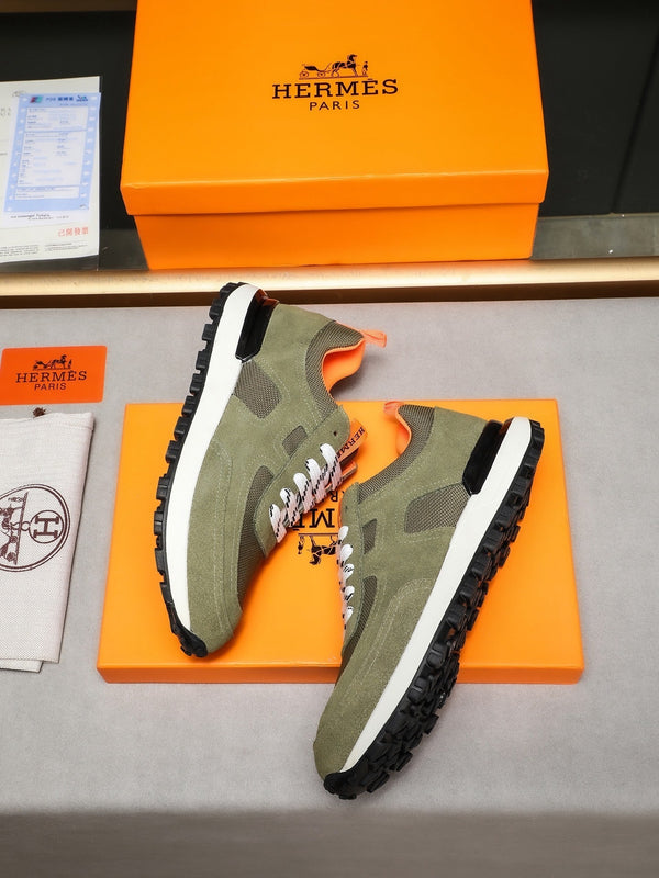 Sneaker da uomo HM in pelle scamosciata verde 619320