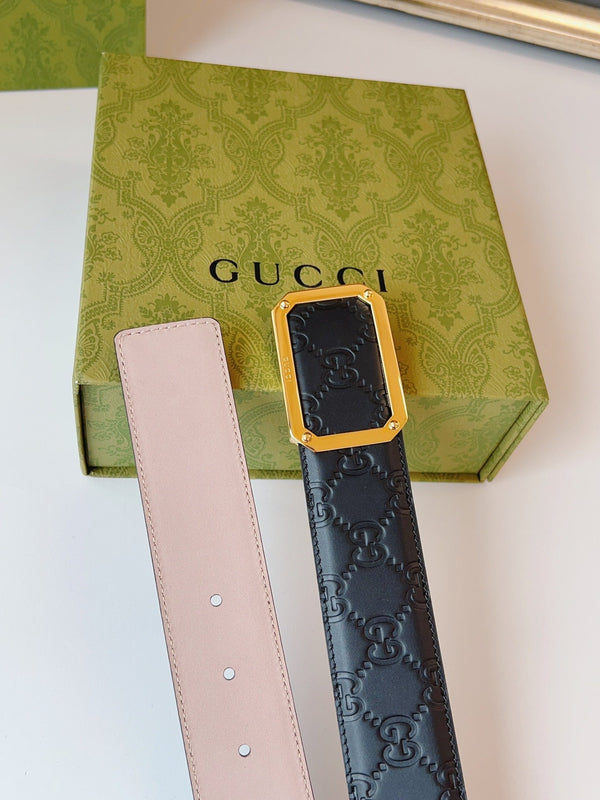 Gucci Signature Belt Gold Buckle 40mm Black Embossed Leather