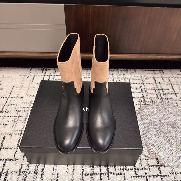 Chanel 25A Stivali invernali nuovi neri in pelle di vacchetta beige 393515