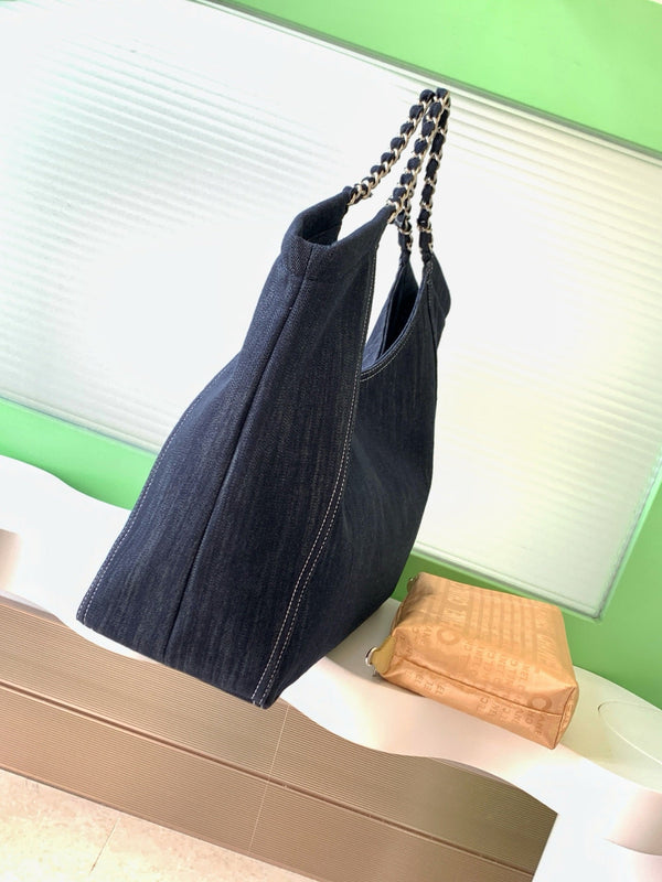 Chanel 25 Tote Bag Navy Blue 48cm Denim Leather 289494