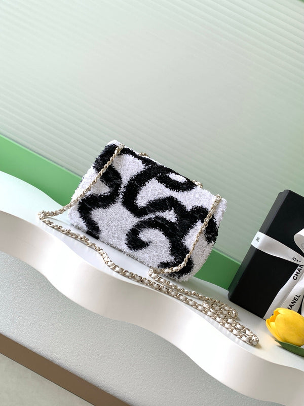 CC 2025 Flap Bag Silver Black Sequin 298202