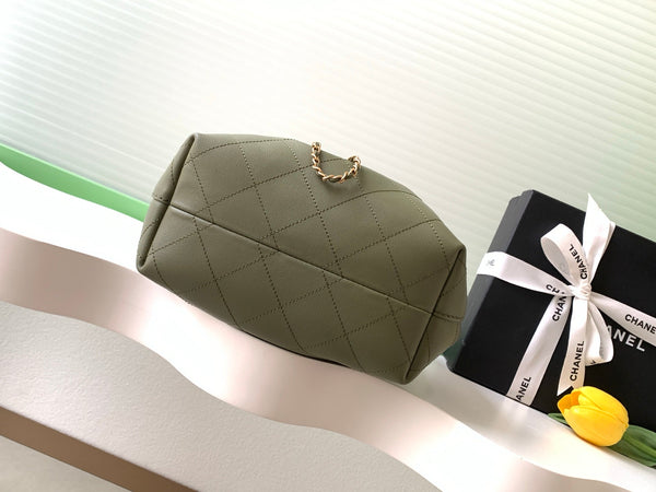 CC 2025 Hobo Bag 32cm Olive Calfskin