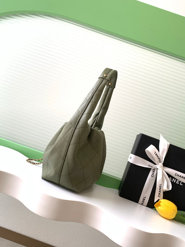 CC 2025 Hobo Bag 32cm Olive Calfskin
