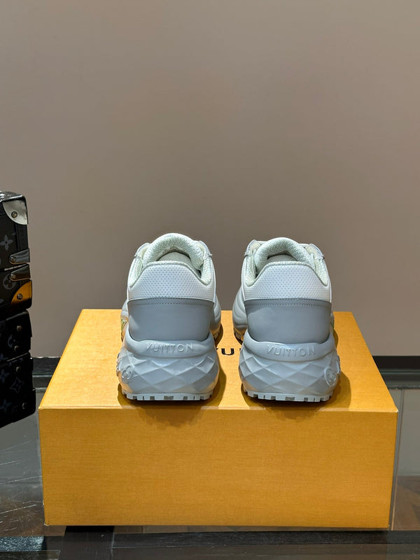 THICK-SOLED SNEAKER GREY AND WHITE CALFSKIN