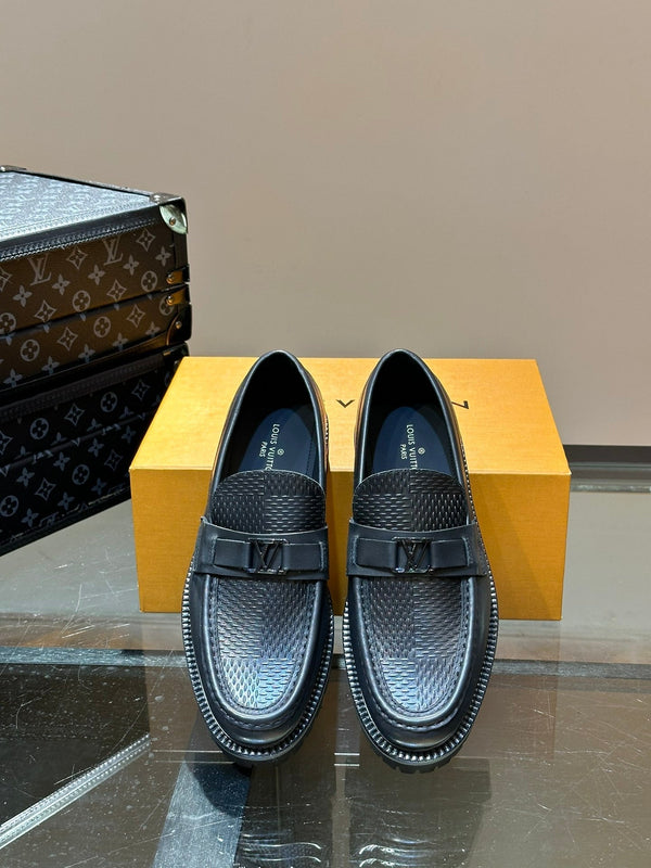 MOCASSINO LV MAJOR NERO CON MOTIVO IN PELLE DI VITELLO