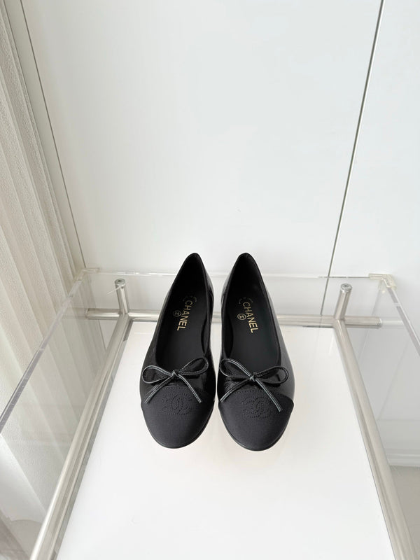 Ballerines Chanel 2026 Toile noire Cuir 697397