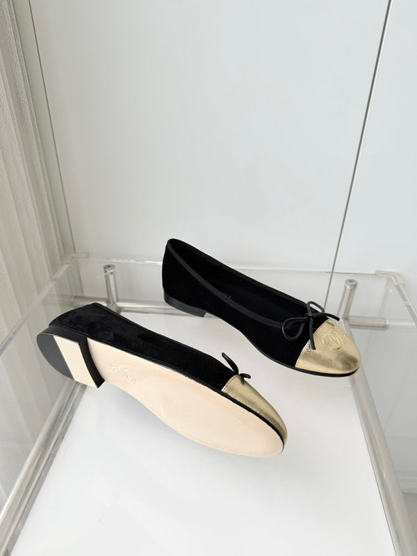 Chanel 2026 Ballet Flat Black Gold Velvet Lambskin 697401