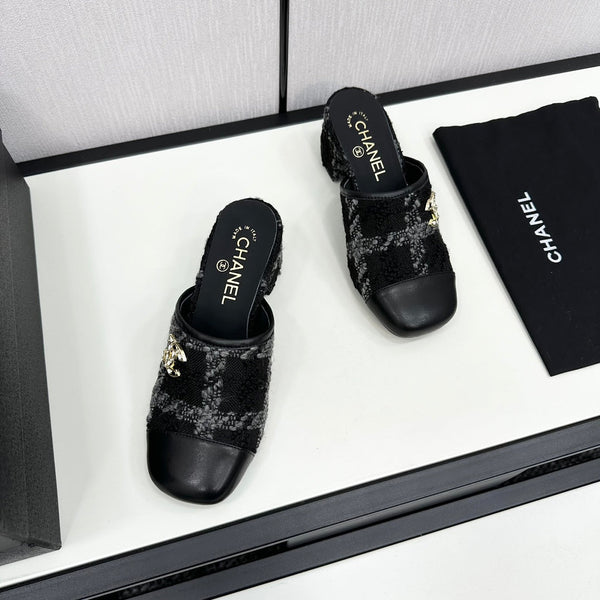 CC HIGH MULE IN TWEED DI LANA NERA E VITELLO CON FERRAMENTA ORO