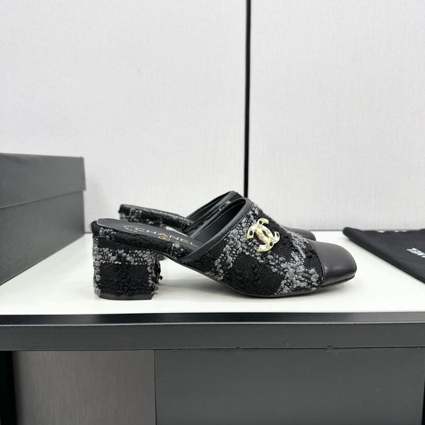 CC HIGH MULE IN TWEED DI LANA NERA E VITELLO CON FERRAMENTA ORO