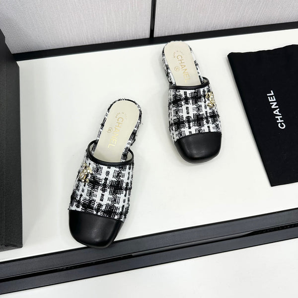 CC FLAT MULE IN TWEED DI LANA E VITELLO NERO E BIANCO