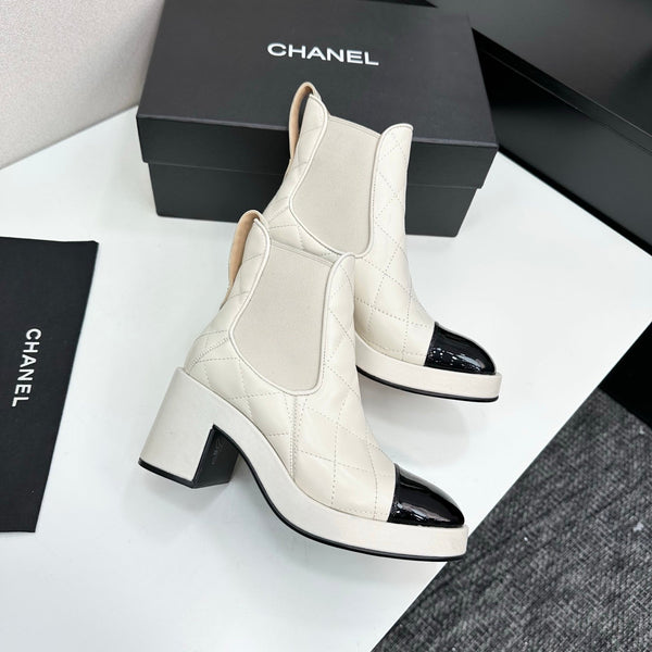 CC FW 25 Platform Ankle Boots Cream Black Patent and Quilted Leather 532620