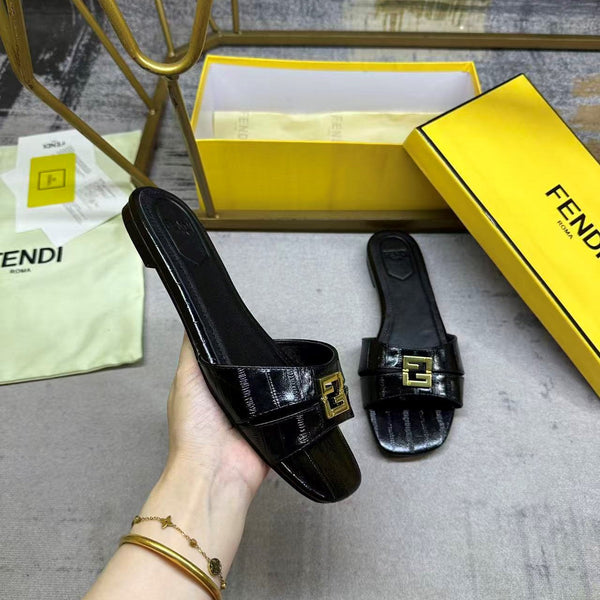 FF FFold Leather Slides Black Leather 826542