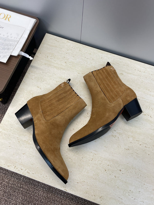 Dior 2025 D-West Chelsea Boots Brown Suede 508542