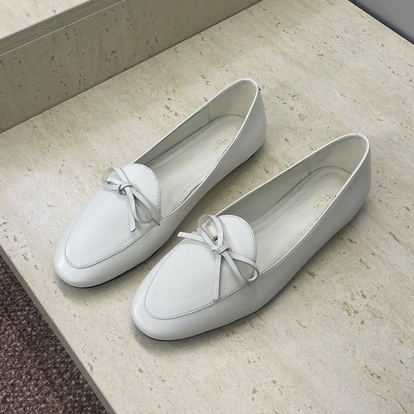 CL 26s Ballet Flats In White Lambskin With Bow