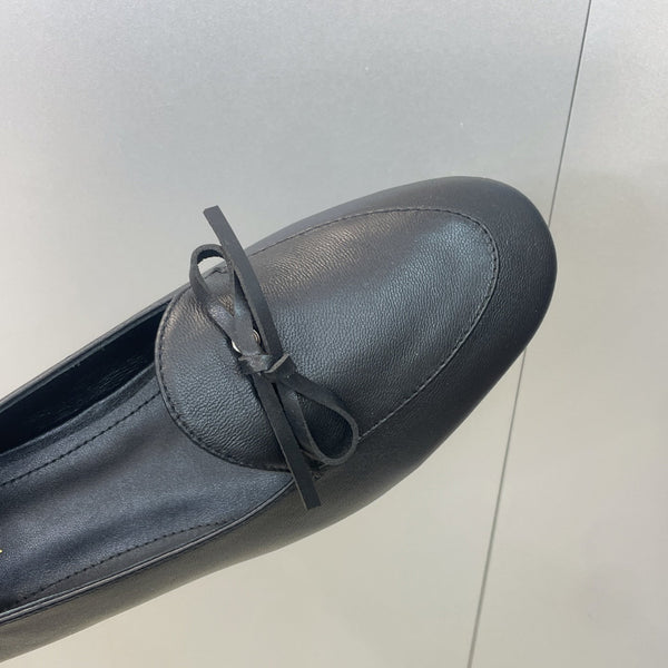CL 26s Ballet Flats In Black Lambskin With Bow