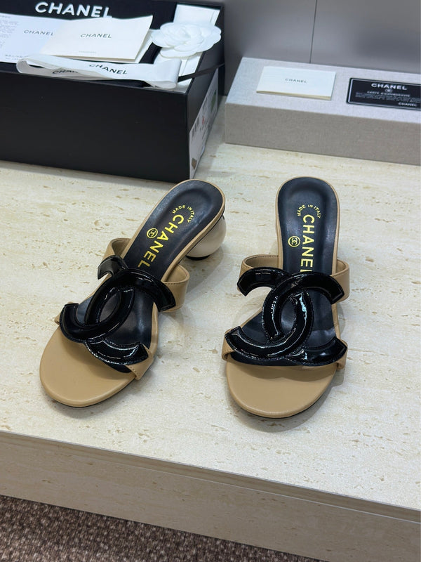 CC 26s Round Toe Open Toe Cutout Sandals 7cm Black Beige in Calfskin 761935