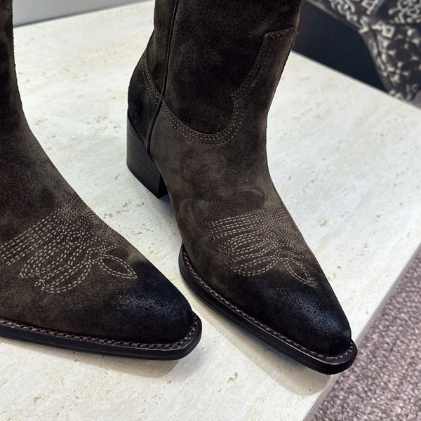 CE 26s Mid-Calf Boots 4.5cm Dark Brown Suede 959453