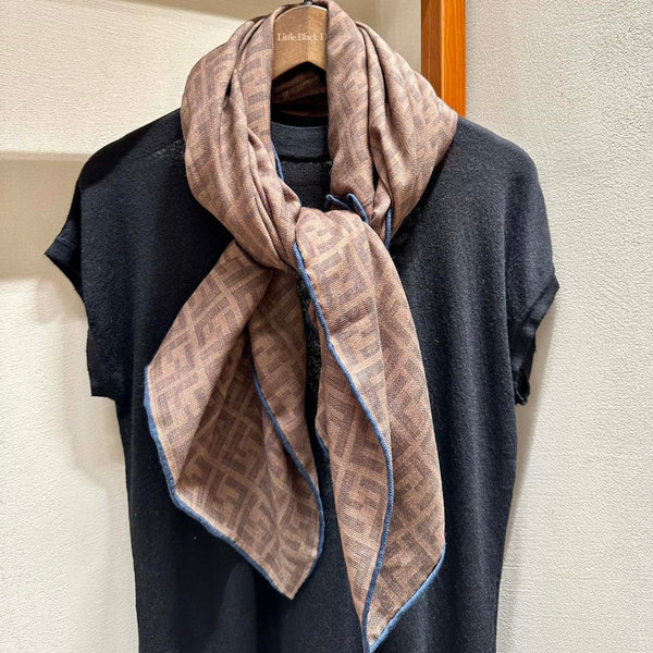SCIALLE FF 185 CM IN SETA E LANA MARRONE CAFFÈ CON BORDO BLU 413672