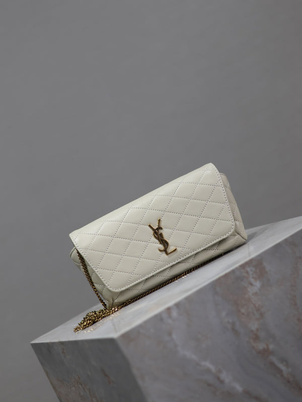 Gaby Phone Bag 19cm White Quilted Leather GHW